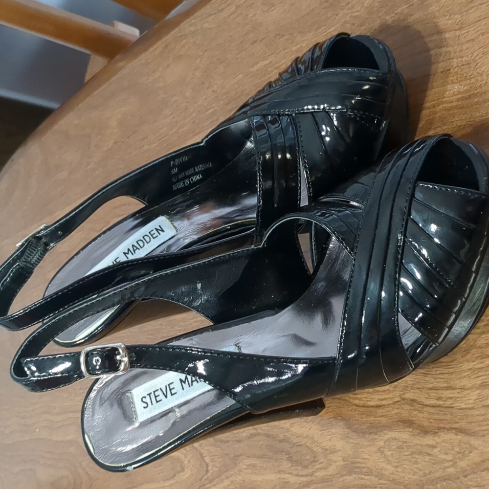 Steve Madden size 6m Black Color - Picture 5 of 8